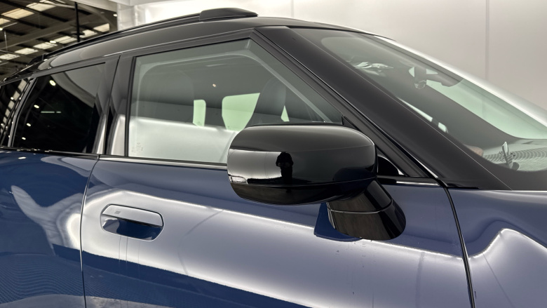 MINI Aceman 135kW E Classic 43kWh 5dr Auto Electric Hatchback